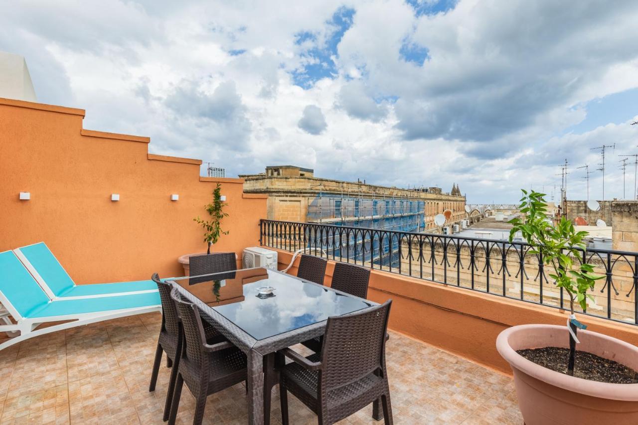 Fantastic 3 Bedroom Duplex Penthouse With Terrace スリーマ エクステリア 写真